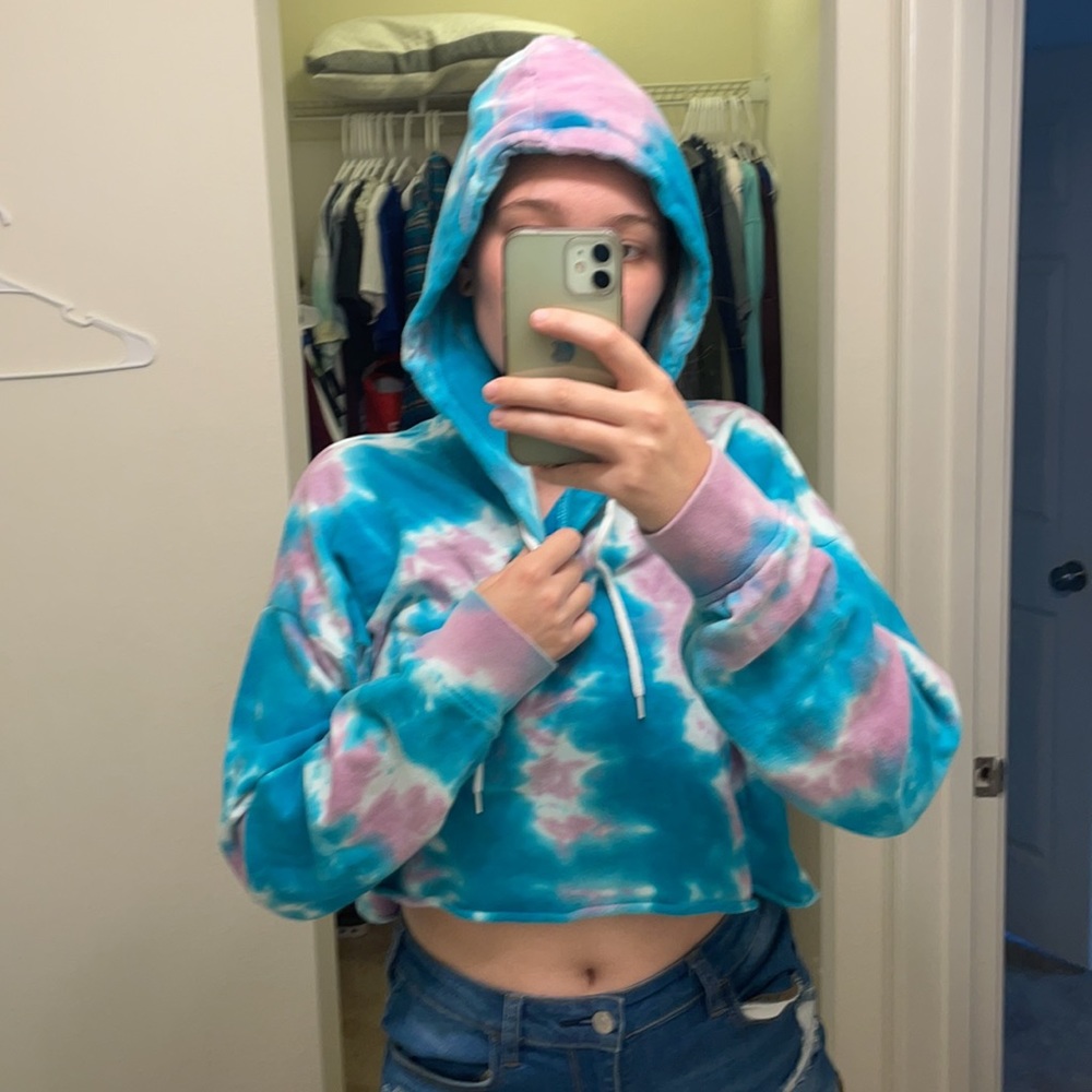 CROPPED SWEATER W HOODIE